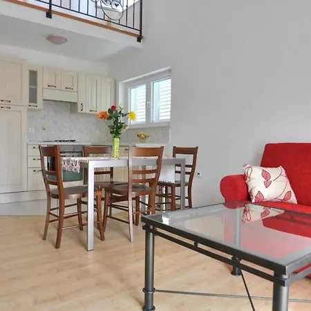 Apartman Chic With Sea View In - 48 Sqm