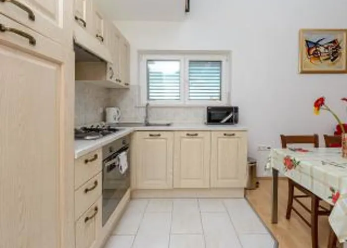 Chic With Sea View In - 48 Sqm Διαμέρισμα *