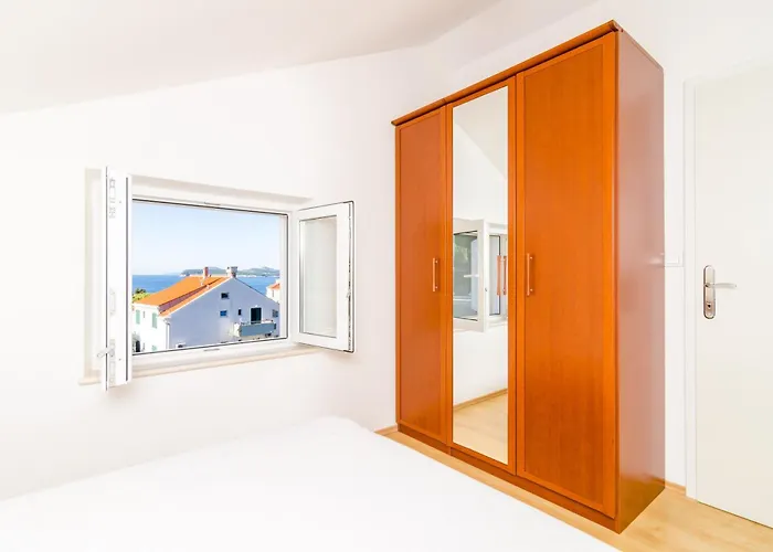 Chic With Sea View In - 48 Sqm