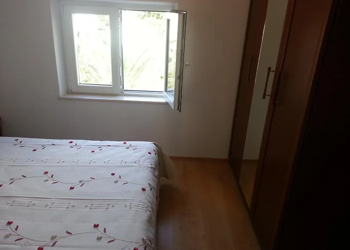 公寓 Chic With Sea View In - 48 Sqm