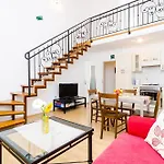 아파트 Chic With Sea View In - 48 Sqm