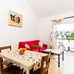 아파트 Chic With Sea View In - 48 Sqm 두브로브니크