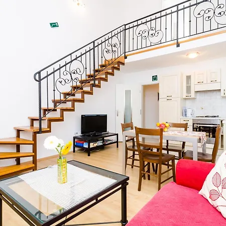 アパート Chic With Sea View In - 48 Sqm